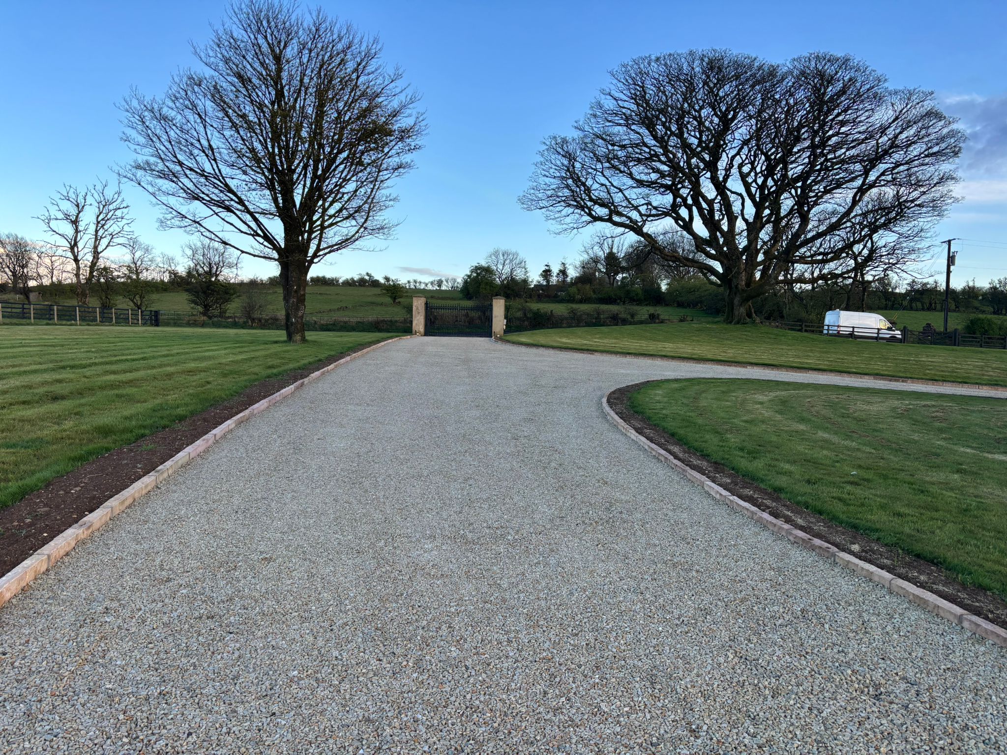 Curved driveway entrance