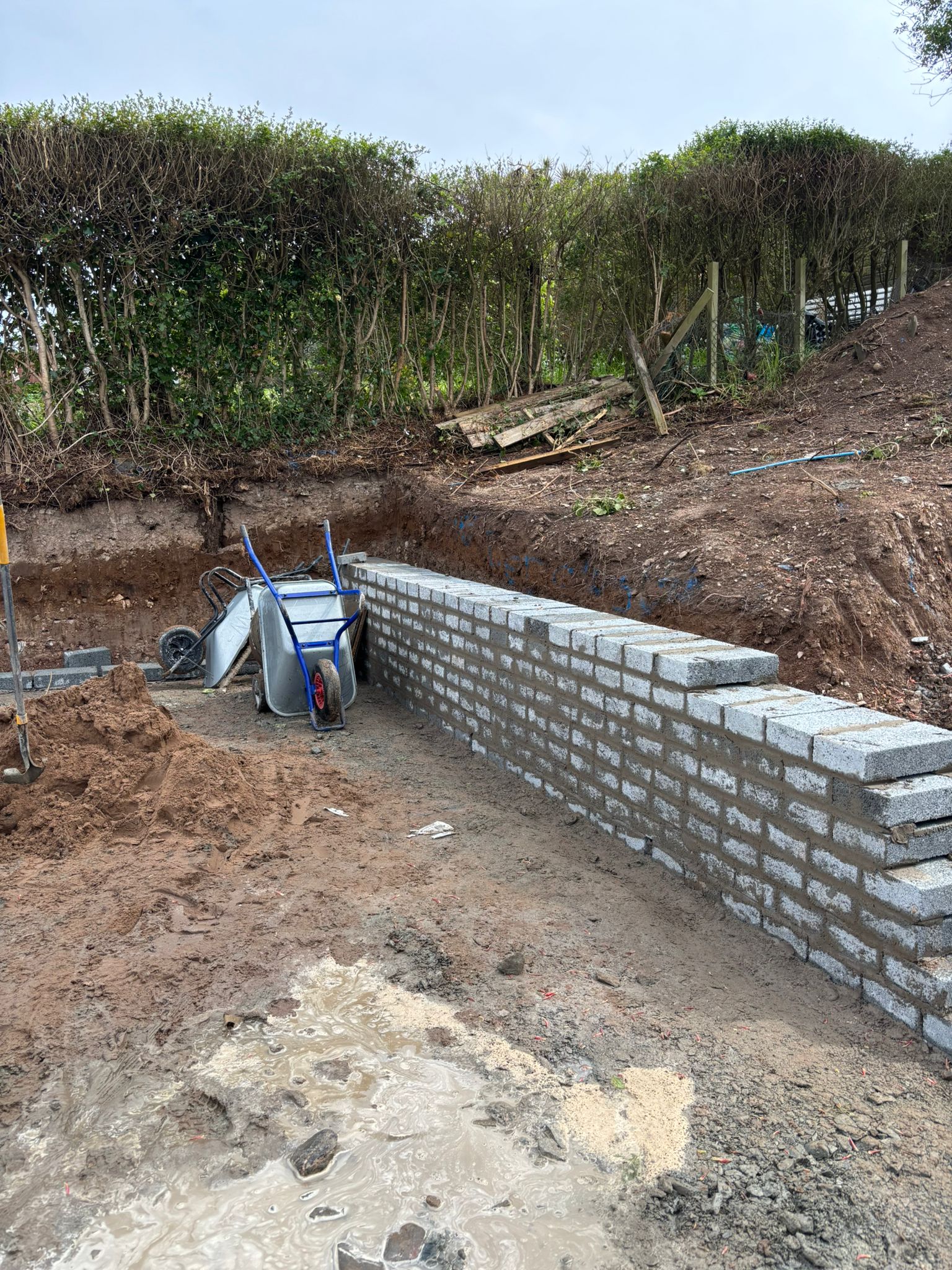 Block wall construction